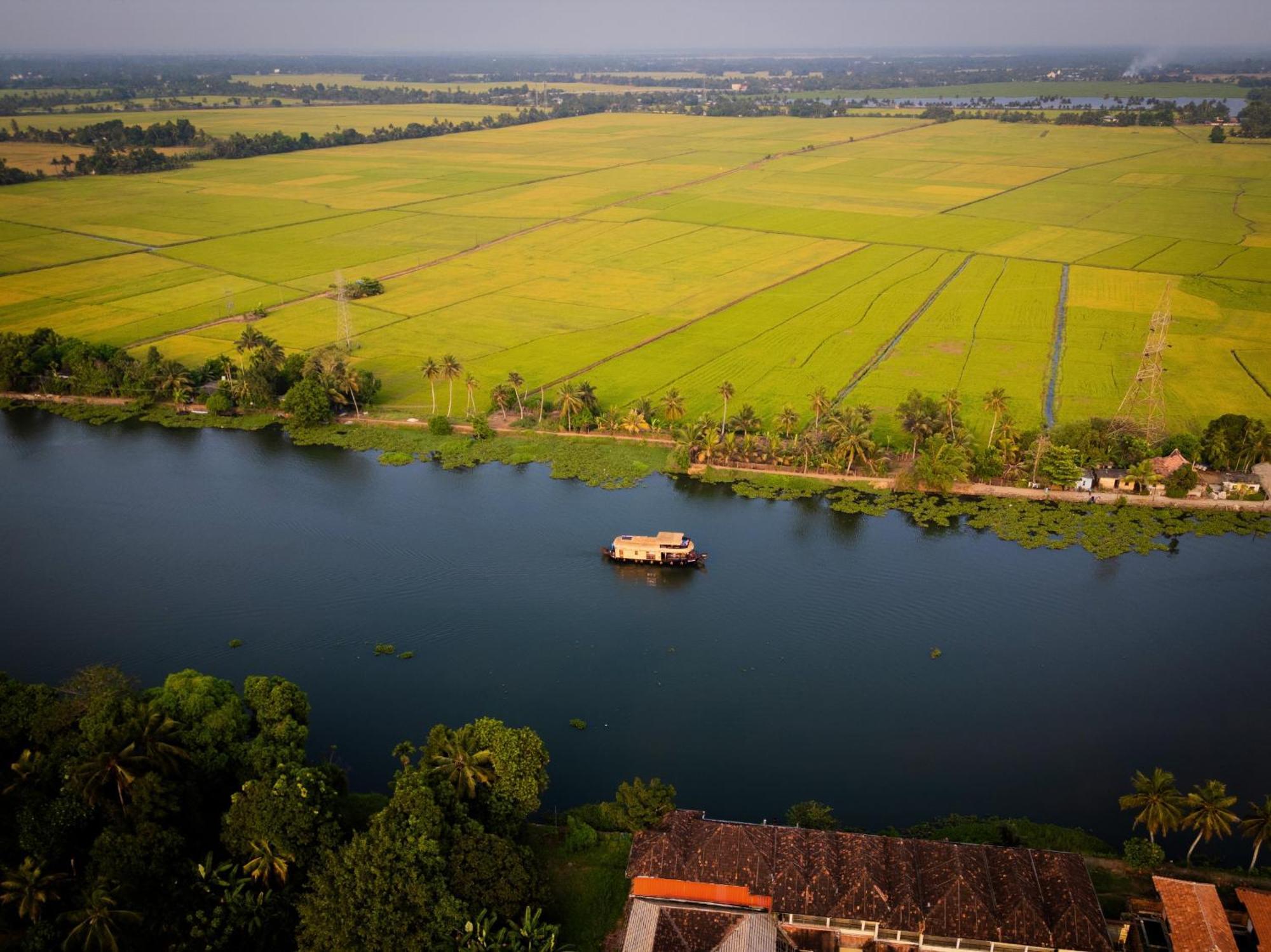 Why Not Houseboat Hotel Alappuzha Ngoại thất bức ảnh