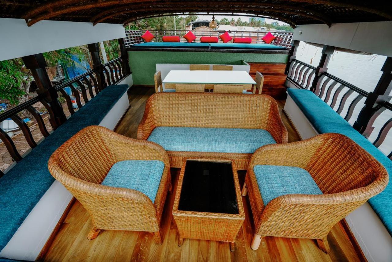 Why Not Houseboat Hotel Alappuzha Ngoại thất bức ảnh