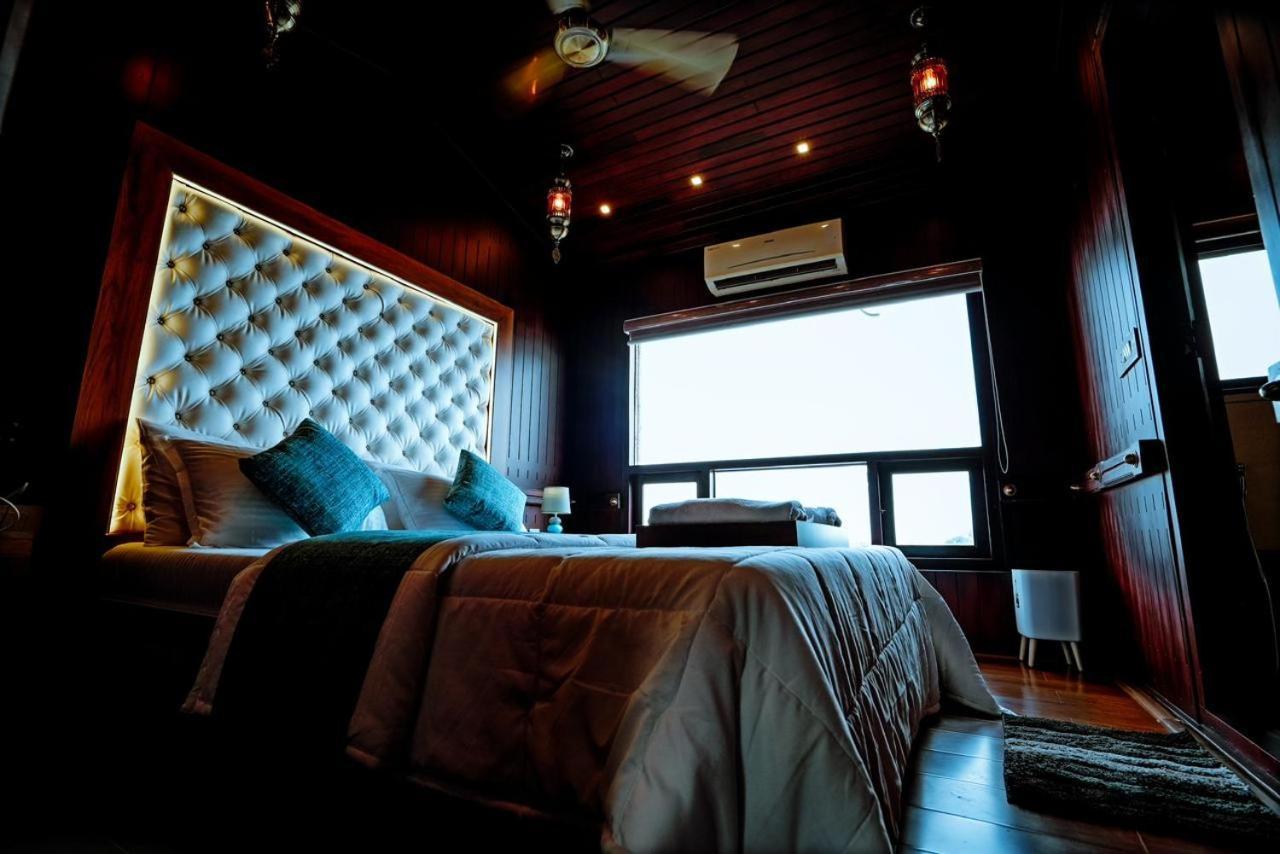 Why Not Houseboat Hotel Alappuzha Ngoại thất bức ảnh