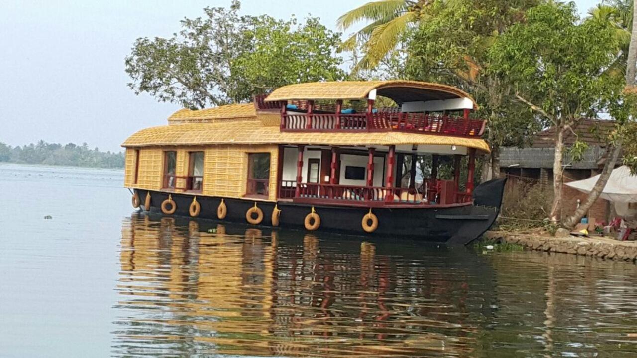 Why Not Houseboat Hotel Alappuzha Ngoại thất bức ảnh